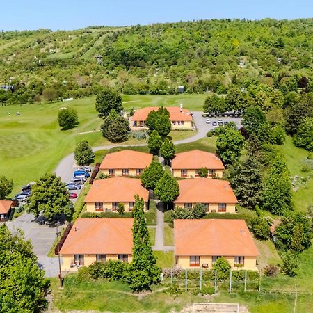 Golf Hotel Austerlitz Ngoại thất bức ảnh