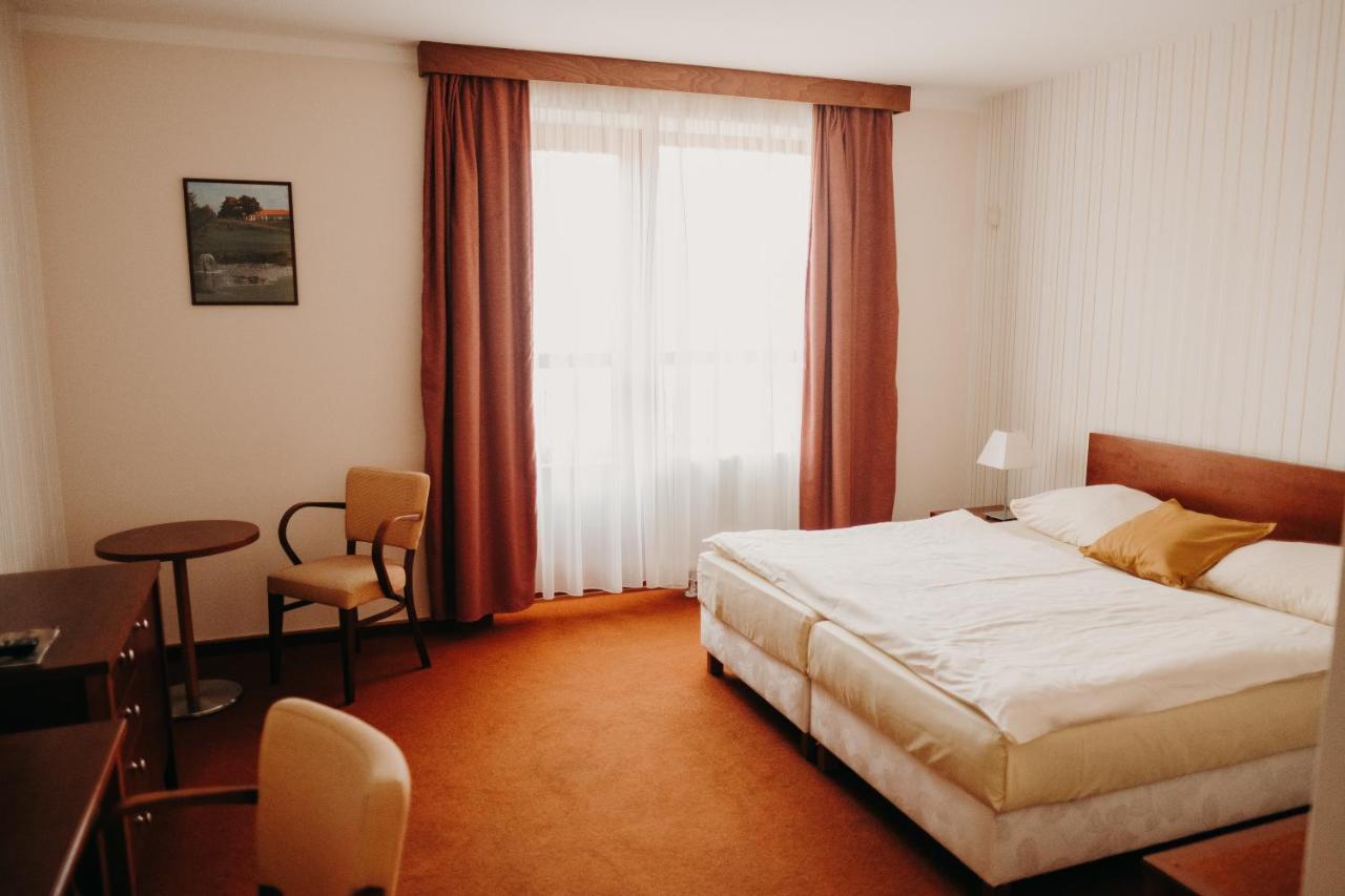 Golf Hotel Austerlitz Ngoại thất bức ảnh
